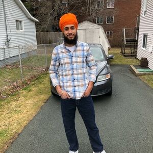 Meet your Posher, Parminder